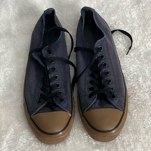 Men’s Converse low top shoes